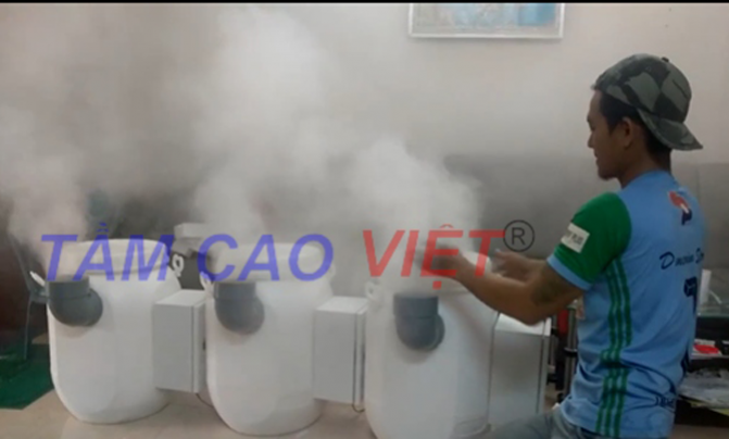 Tạo ẩm cho nhà yến